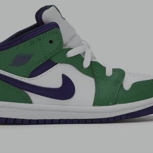 Jordan 1 Mid (TD) – Aloe Verde / Court Purple / White – Size 7C – Style 640735-3
